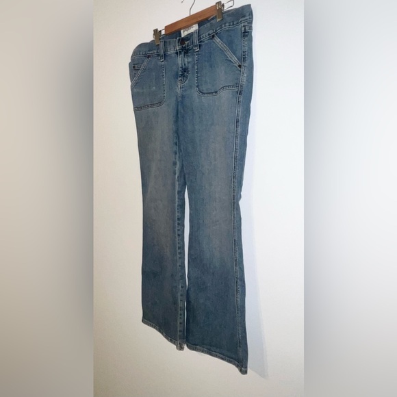 Abercrombie and Fitch Y2K Low Rise Flare Jeans - Picture 3 of 9